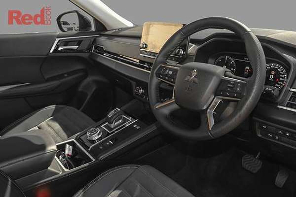 2025 Mitsubishi Outlander PHEV Aspire ZM