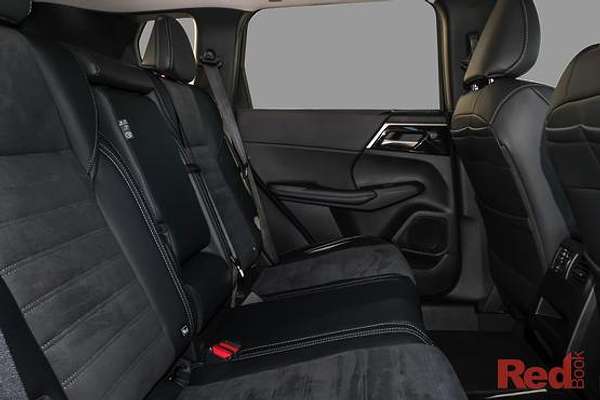 2025 Mitsubishi Outlander PHEV Aspire ZM