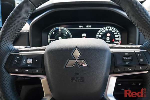 2025 Mitsubishi Outlander PHEV Aspire ZM
