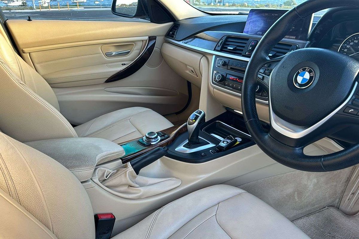 2013 BMW 3 Series 328i F30