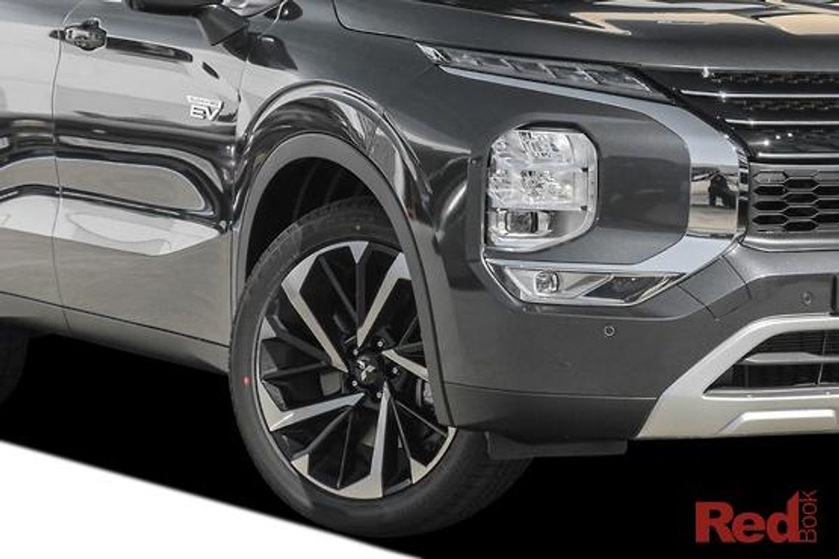2025 Mitsubishi Outlander PHEV Aspire ZM
