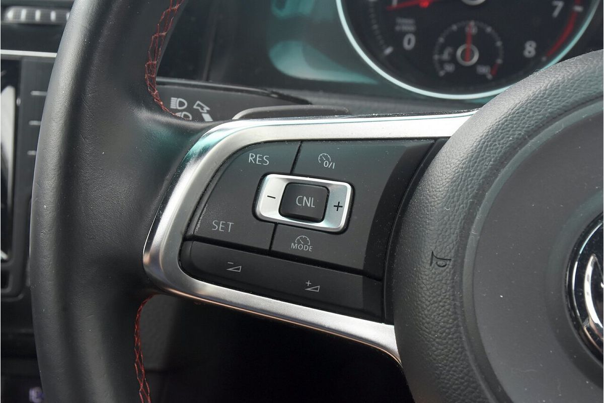 2014 Volkswagen Golf GTI 7