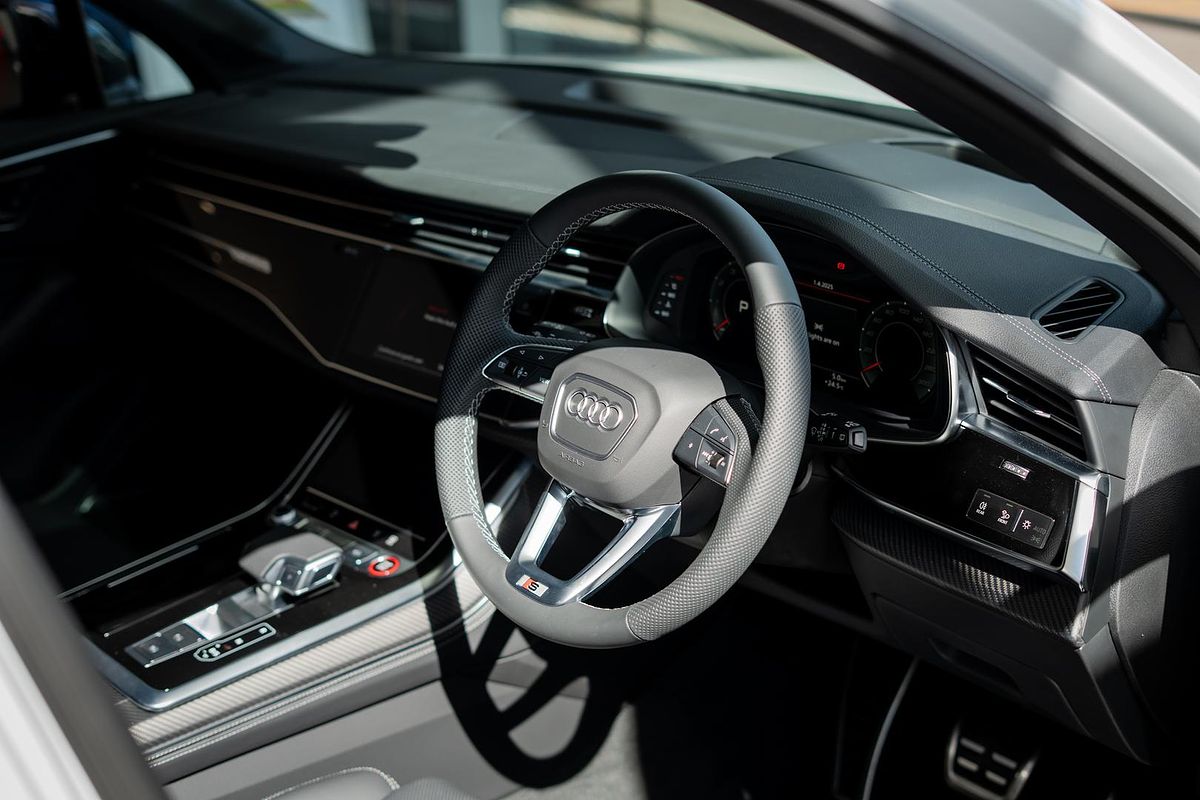 2025 Audi SQ7 TFSI 4M