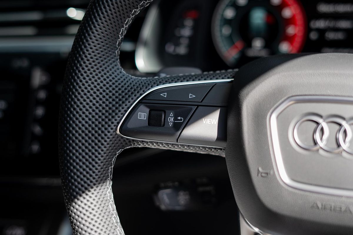 2025 Audi SQ7 TFSI 4M