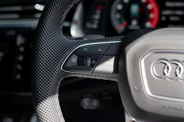 2025 Audi SQ7 TFSI 4M