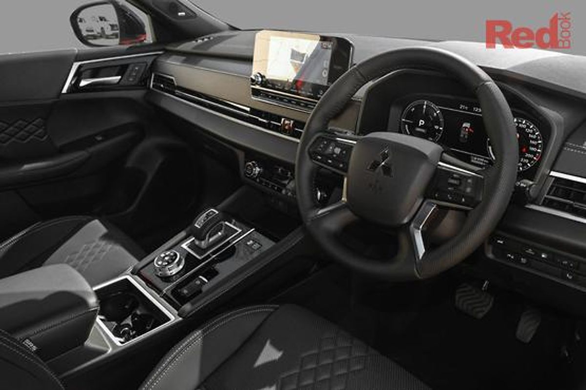2025 Mitsubishi Outlander PHEV GSR ZM