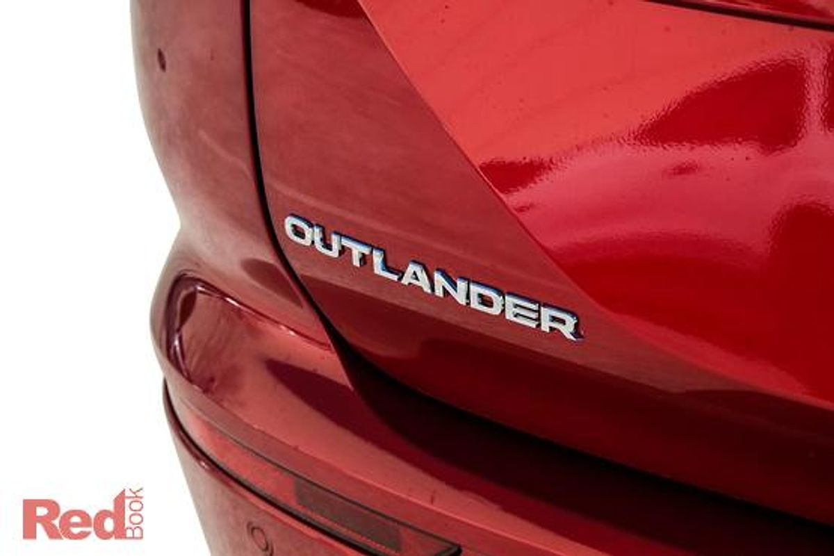 2025 Mitsubishi Outlander PHEV GSR ZM
