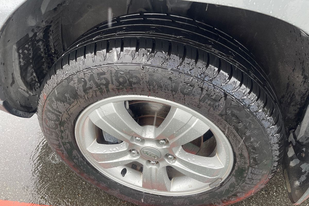 2009 Kia Sportage LX KM2