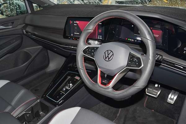 2024 Volkswagen Golf GTI 8