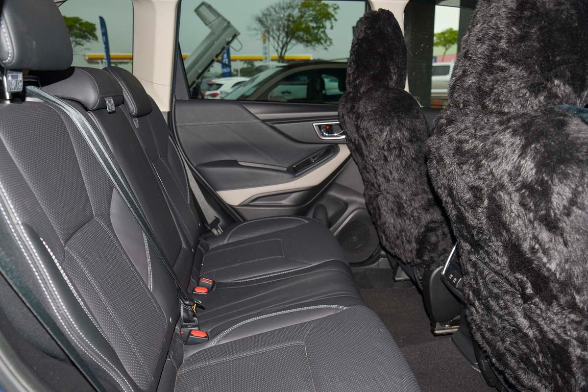 2022 Subaru Forester 2.5i-S S5