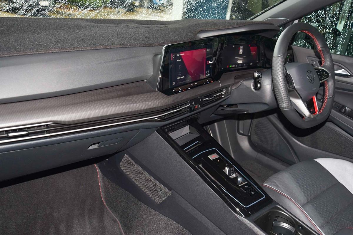 2024 Volkswagen Golf GTI 8