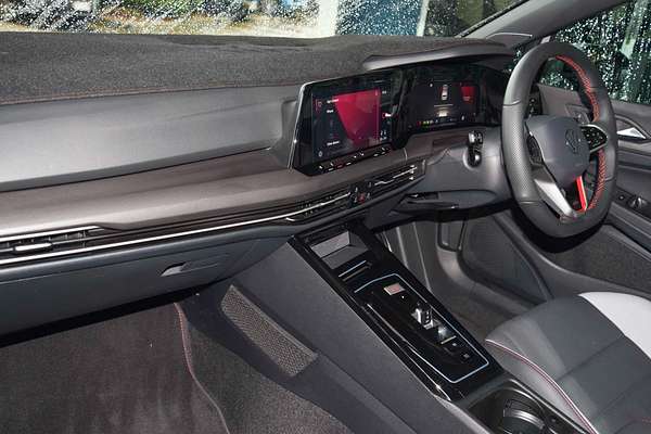 2024 Volkswagen Golf GTI 8