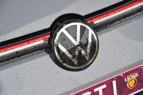 2024 Volkswagen Golf GTI 8