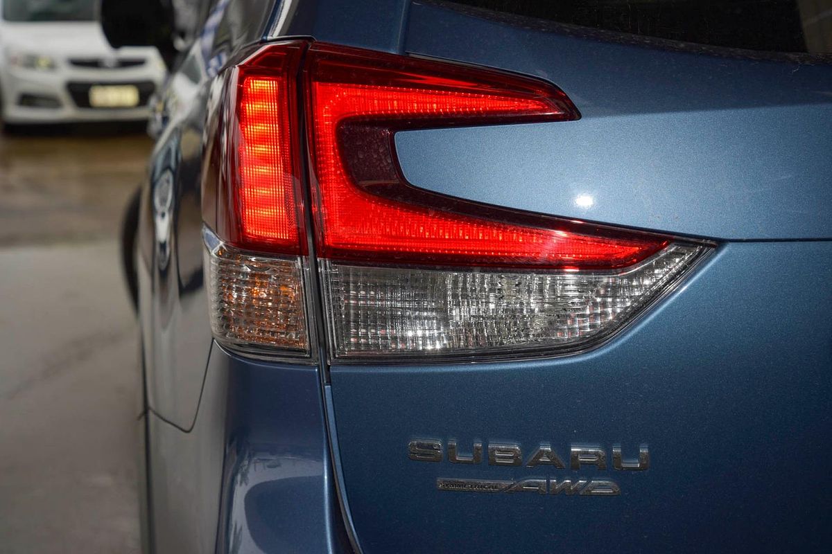 2022 Subaru Forester 2.5i-S S5