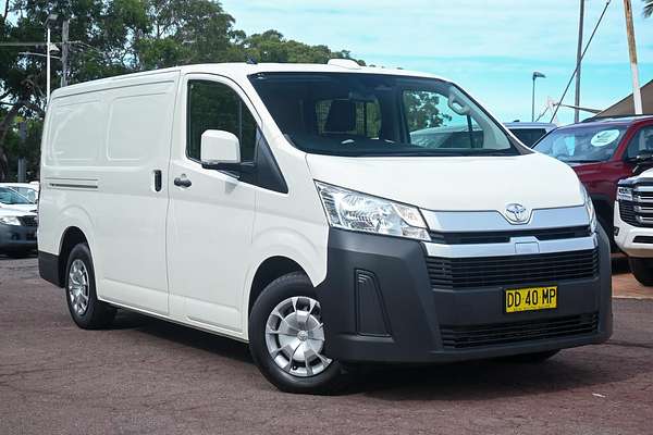 2022 Toyota Hiace GDH300R LWB