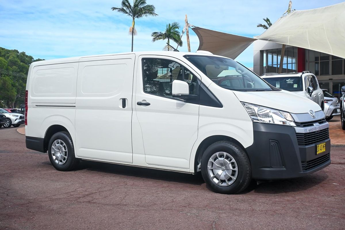 2022 Toyota Hiace GDH300R LWB