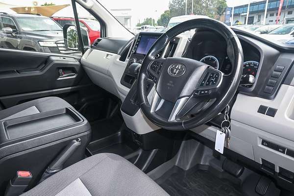 2022 Toyota Hiace GDH300R LWB