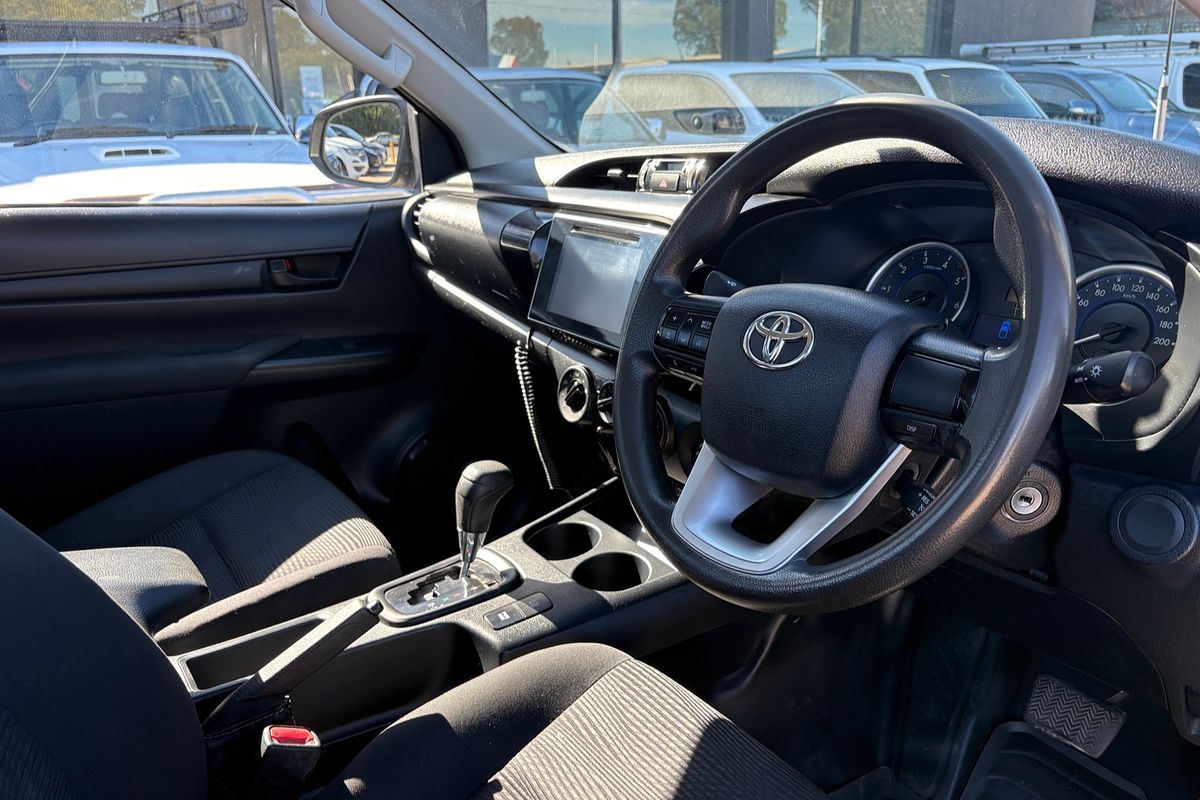 2018 Toyota Hilux SR GUN126R 4X4
