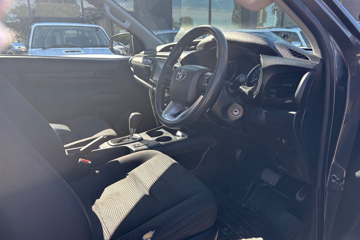 2018 Toyota Hilux SR GUN126R 4X4