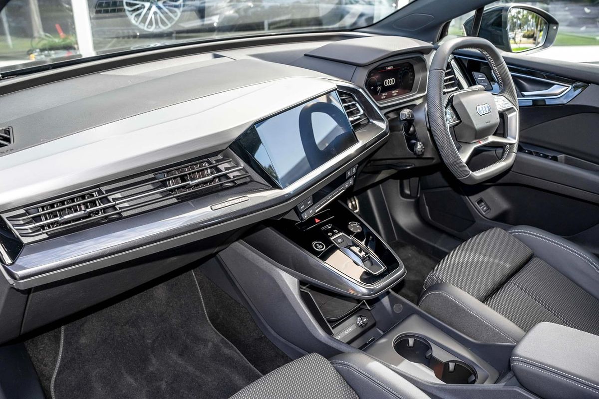 2024 Audi Q4 e-tron 45 F4