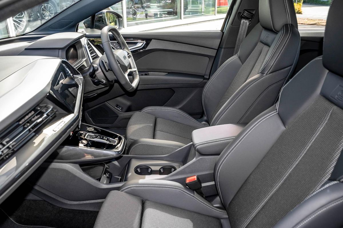 2024 Audi Q4 e-tron 45 F4