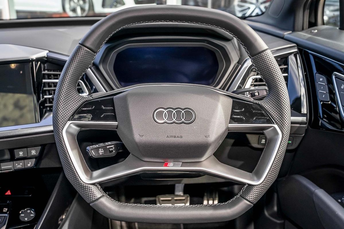 2024 Audi Q4 e-tron 45 F4