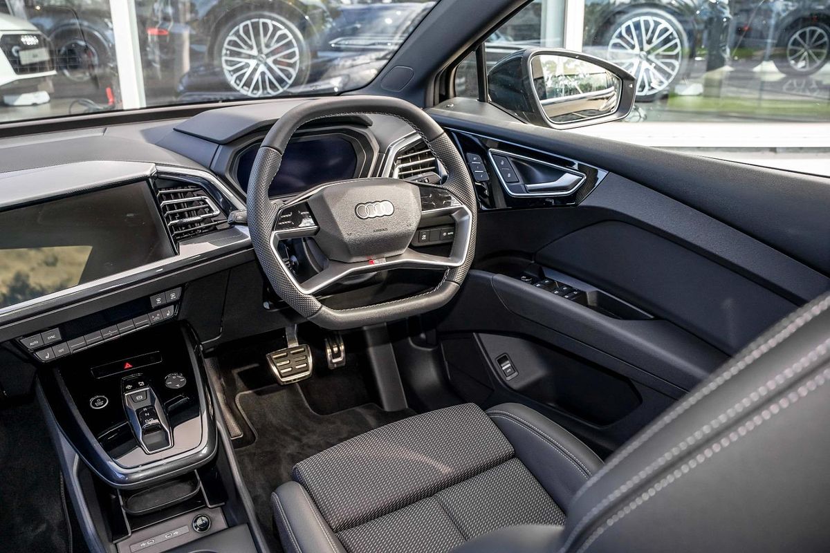 2024 Audi Q4 e-tron 45 F4
