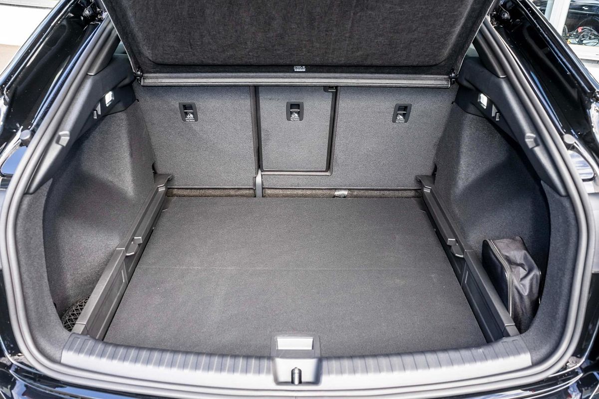 2024 Audi Q4 e-tron 45 F4