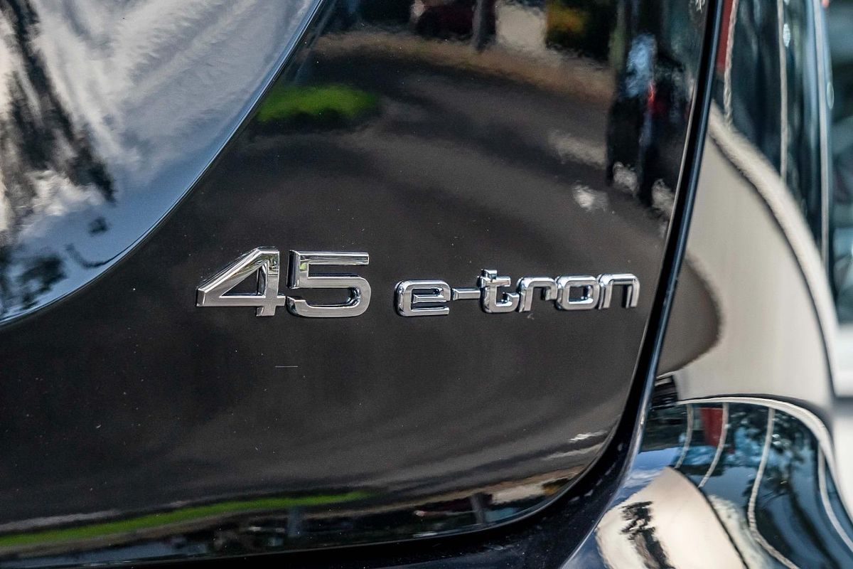 2024 Audi Q4 e-tron 45 F4