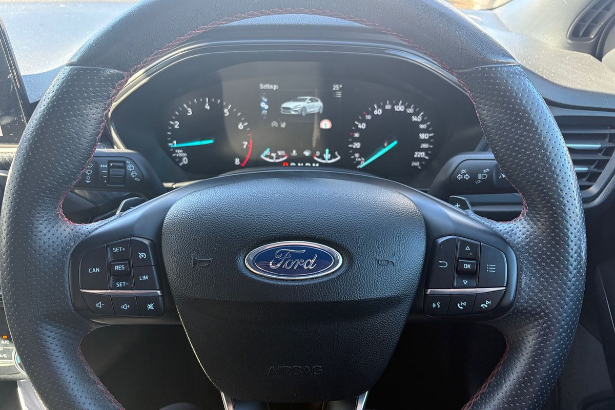 2019 Ford Focus ST-Line SA