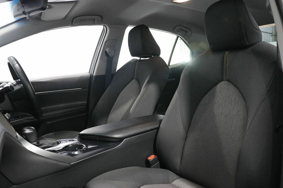 2020 Toyota Camry Ascent Sport AXVH71R
