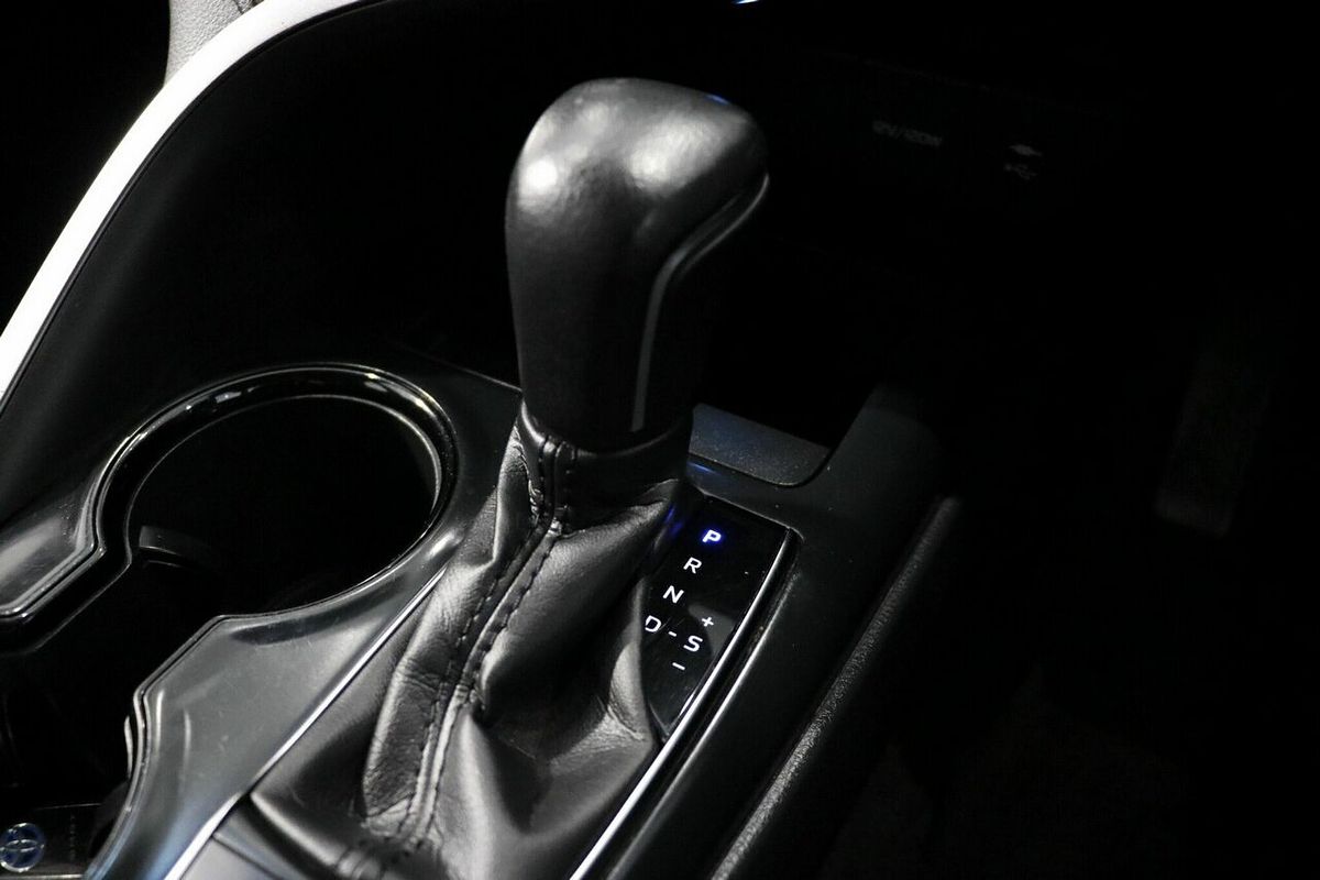 2020 Toyota Camry Ascent Sport AXVH71R