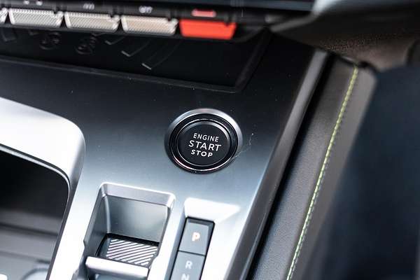 2025 Peugeot 408 GT Premium Hybrid P54