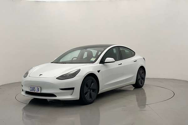 2022 Tesla Model 3 Rear-Wheel Drive