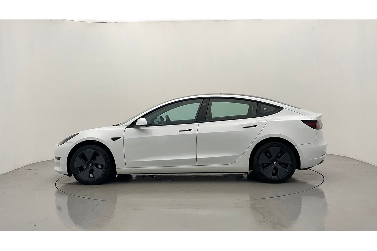 2022 Tesla Model 3 Rear-Wheel Drive