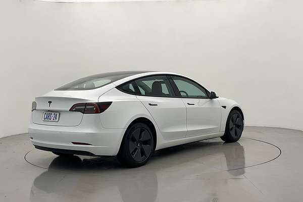 2022 Tesla Model 3 Rear-Wheel Drive