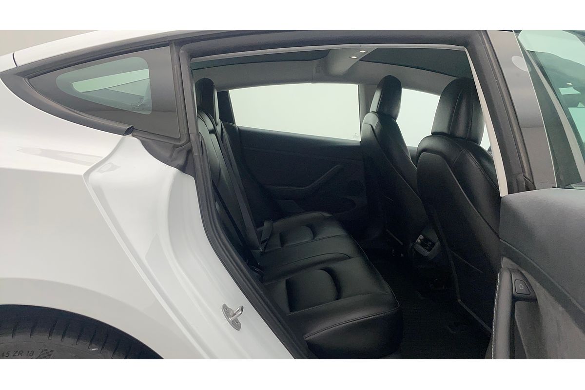 2022 Tesla Model 3 Rear-Wheel Drive