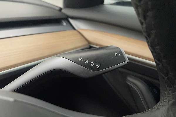 2022 Tesla Model 3 Rear-Wheel Drive