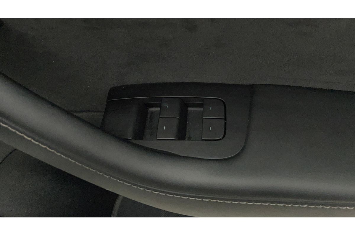 2022 Tesla Model 3 Rear-Wheel Drive