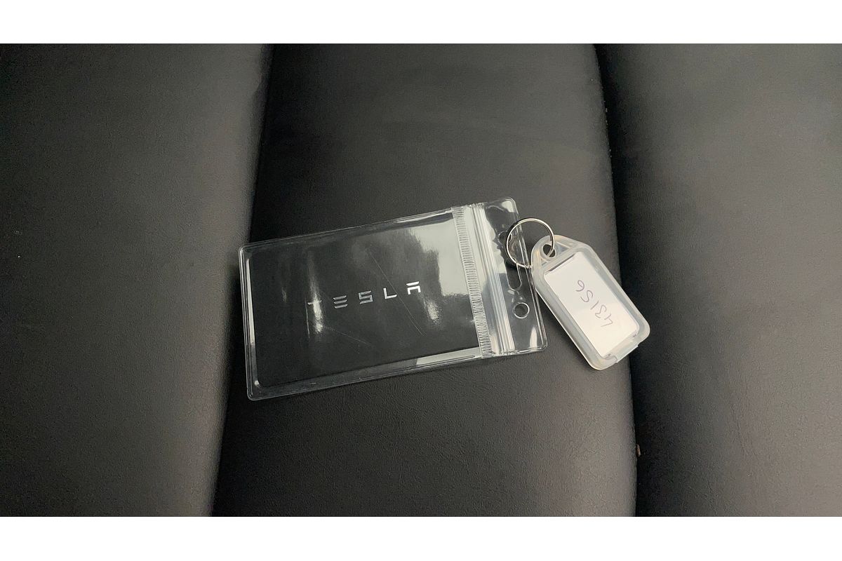 2022 Tesla Model 3 Rear-Wheel Drive