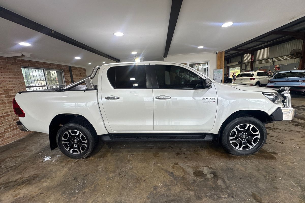 2022 Toyota Hilux SR5 GUN126R 4X4