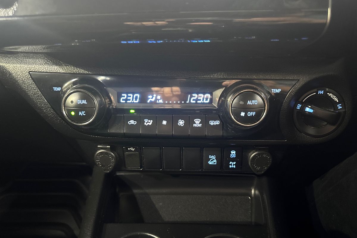 2022 Toyota Hilux SR5 GUN126R 4X4