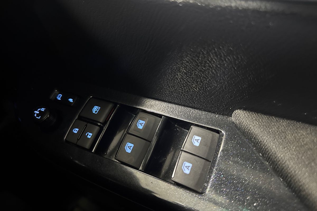 2022 Toyota Hilux SR5 GUN126R 4X4