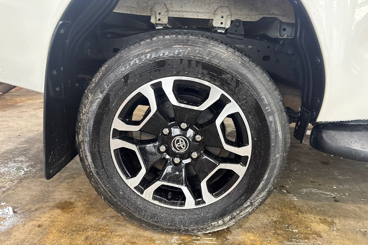 2022 Toyota Hilux SR5 GUN126R 4X4