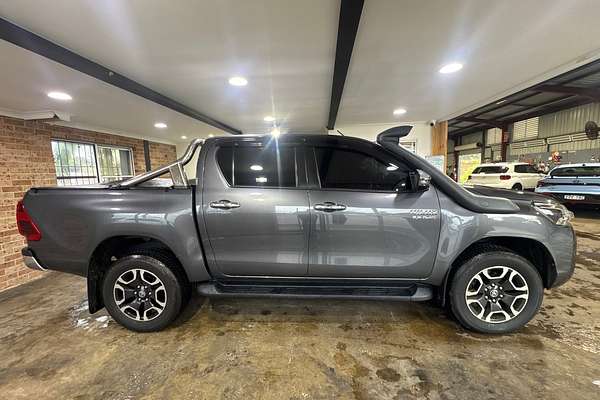 2021 Toyota Hilux SR5 GUN126R 4X4