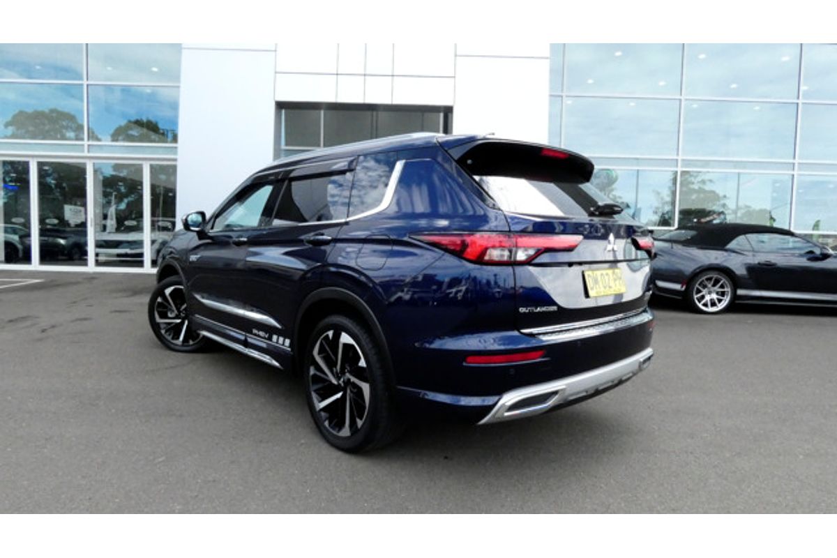 2023 Mitsubishi Outlander PHEV Exceed ZM