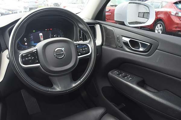 2021 Volvo XC60 B5 Inscription