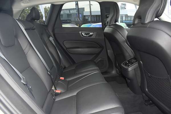 2021 Volvo XC60 B5 Inscription