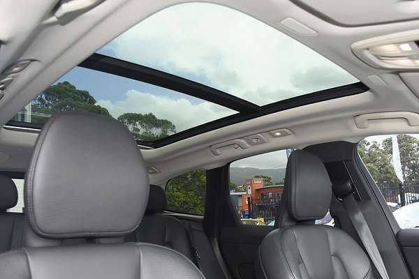 2021 Volvo XC60 B5 Inscription
