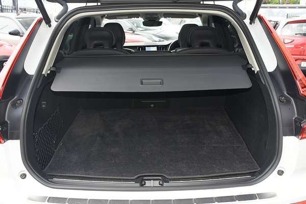 2021 Volvo XC60 B5 Inscription